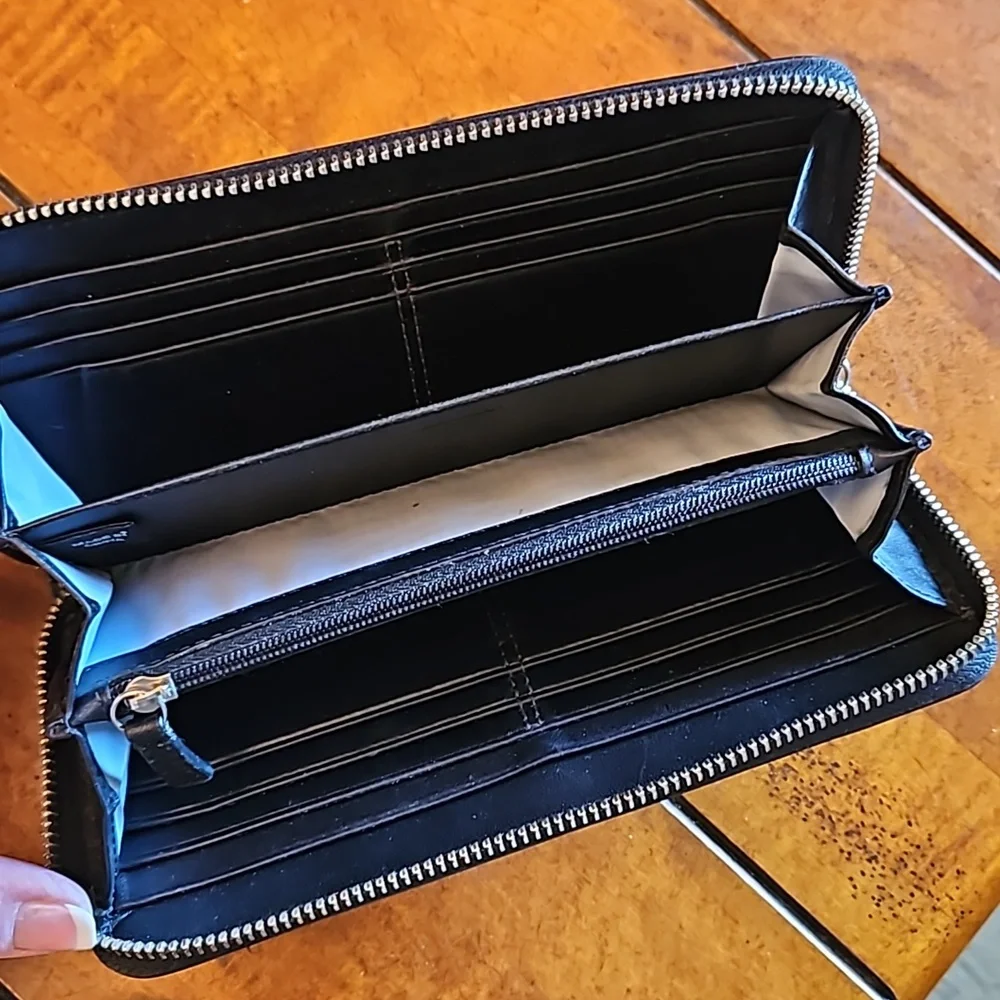 COACH | ZIP AROUND WALLET